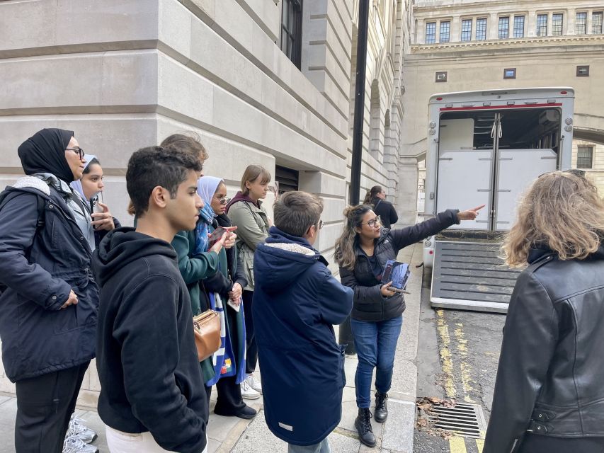 London: Guided Harry Potter Tour - Trafalgar Square and the World Premiere Trail