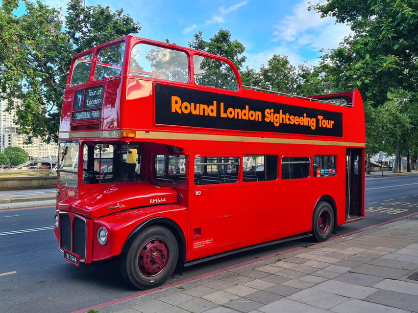 London: Guided Sightseeing Tour on a Vintage Open-Top Bus - Royal Courts of Justice and St. Paul’s Cathedral