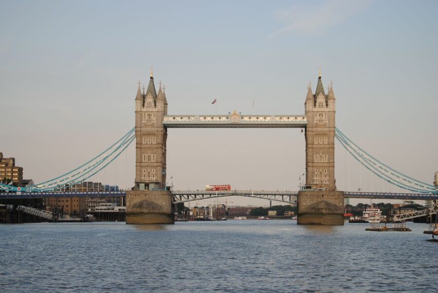 London: Harry Potter 3-Hour Private Walking Tour - Finding the Leaky Cauldron and Diagon Alley