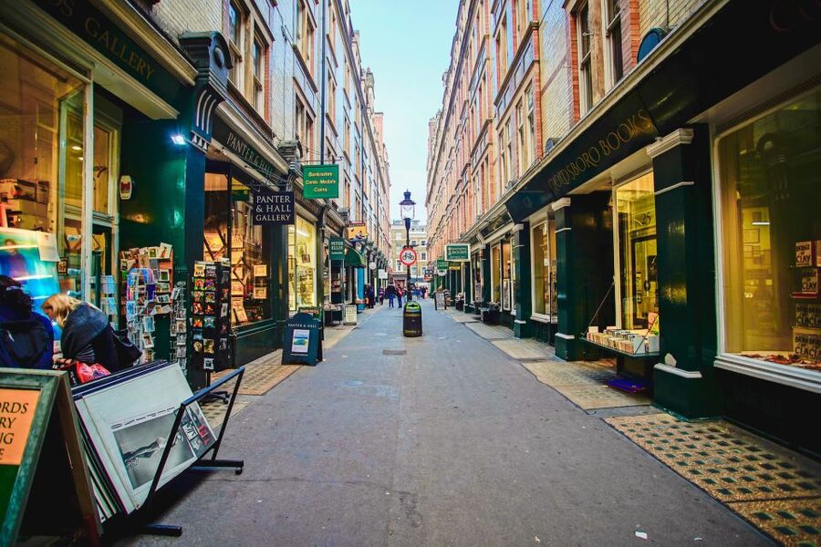 London: Harry Potter Movies Walking Tour (Kids Go Free) - The Palace Theatre and Harry Potter on stage