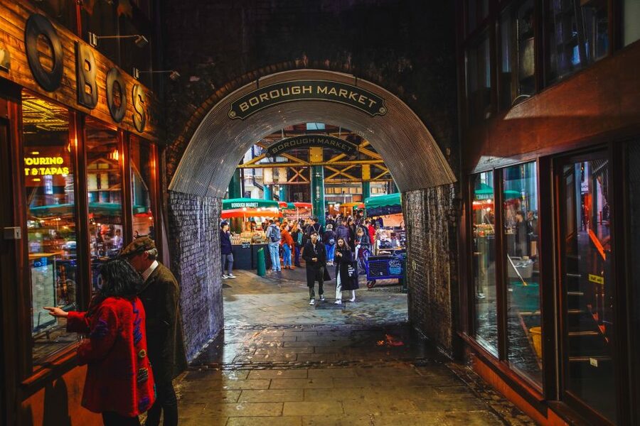London: Harry Potter Movies Walking Tour (Kids Go Free) - What the guide adds to the experience
