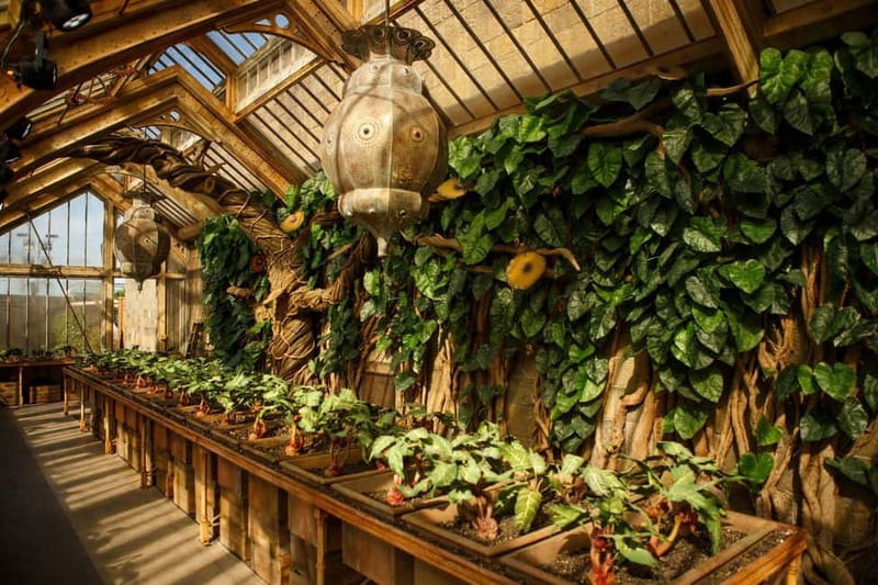 London: Harry Potter™ Studio Tour London & 4-Star Hotel Stay - Choosing the hotel and handling the transfer