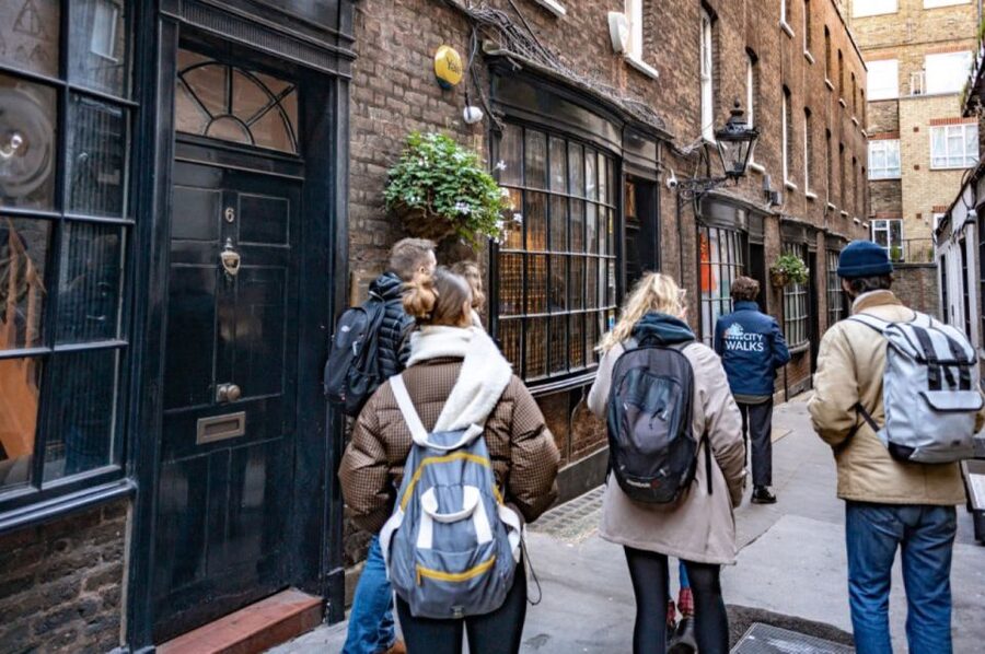 London: Harry Potter Walk, Hop-on Hop-off Bus Tour & Cruise - The London Eye, Cleopatra’s Needle, and the river edge