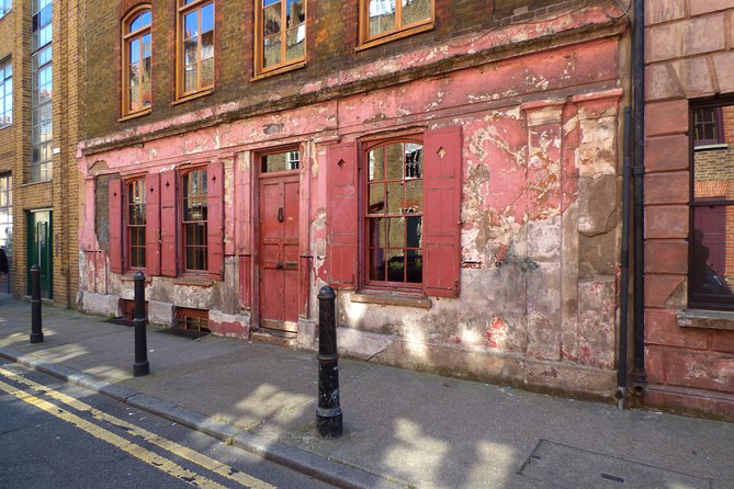 London Jack The Ripper Guided Walking Tour - Beneath the spire of Christ Church Spitalfields