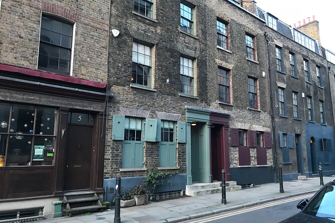 London: Jack the Ripper Small Group Tour - Whitechapel Road and the Victorian setting