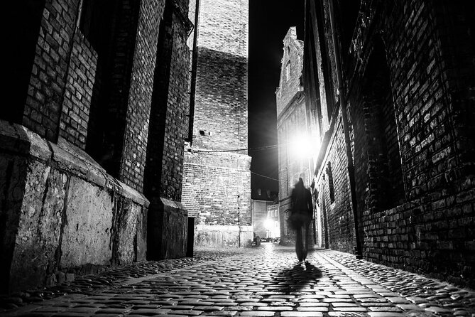 London: Jack the Ripper Small Group Walking Tour - Seeing murder sites that have changed