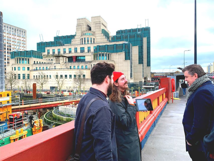 London: James Bond and Spies Walking Tour - Parliament, Whitehall, and real British intelligence