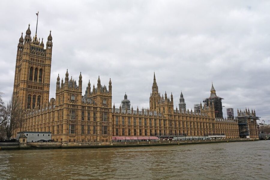 London: Kew to Westminster River Thames Cruise - Approaching Westminster and the Palace of Westminster