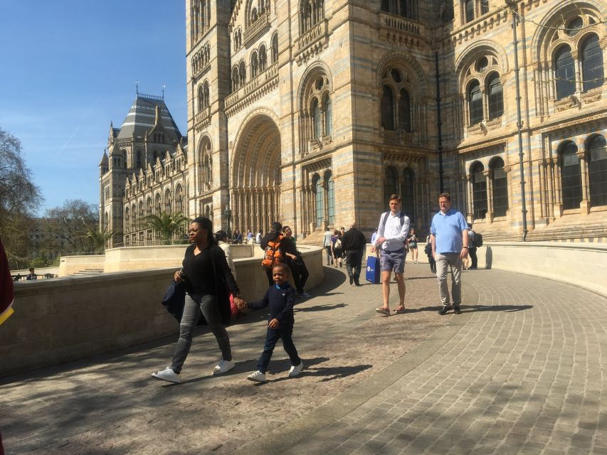 London: Natural History Museum Entry Ticket and Guided Tour - Hintze Hall and the 82-Foot Blue Whale