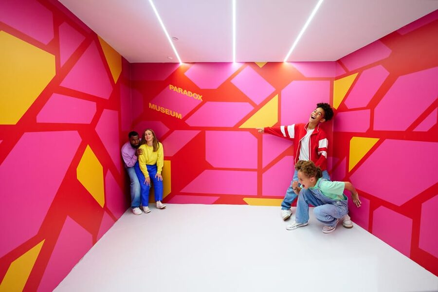 London: Paradox Museum Entry Ticket - From Camouflage to the Castle Room