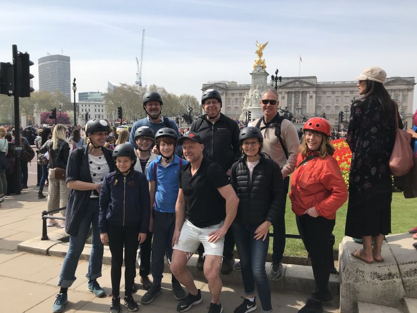 London: Parks and Palaces Guided Morning Bike Tour - Weather, clothing, and practical comfort