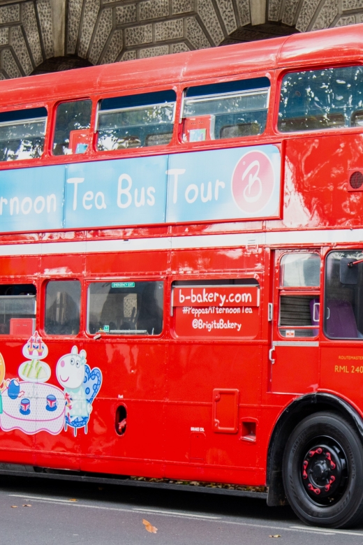 London: Peppa Pig Bus Tour with Entertainment - Service that helps families relax