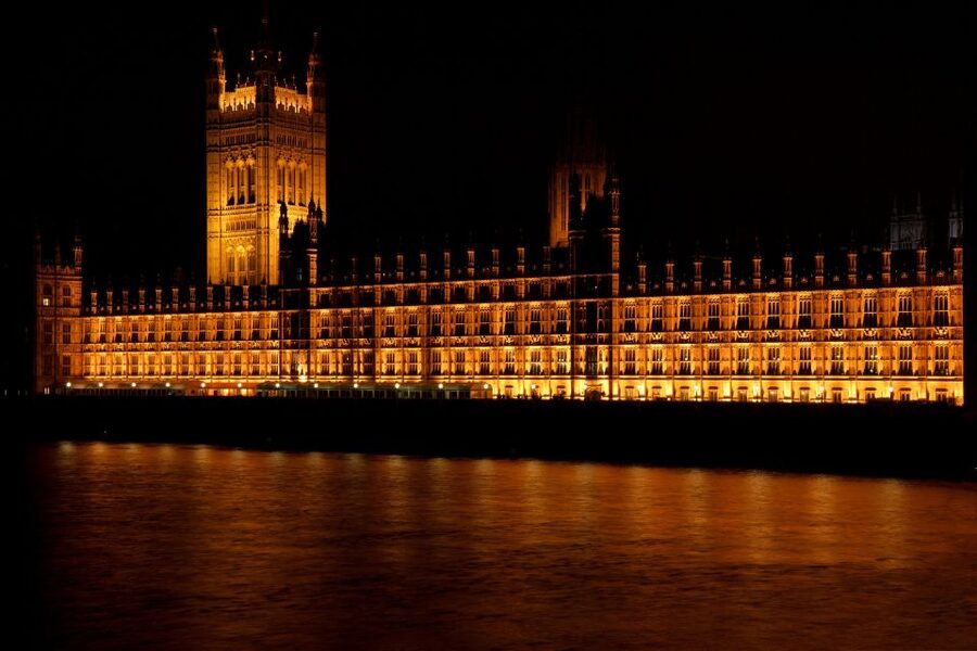 London Private Welcome Tour with a Local Guide - How the local guides shape the experience