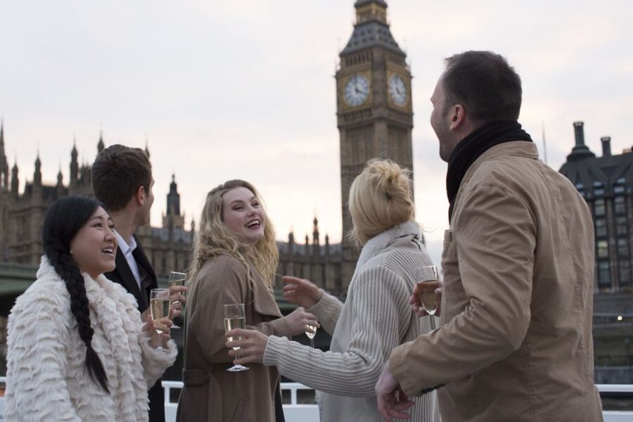 London: River Thames Evening Cruise with Bubbly and Canapés - Practical ways to make the evening better