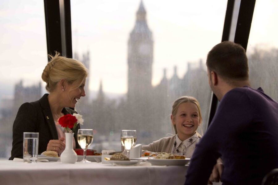 London River Thames Lunch Cruise - What lunch is like on board