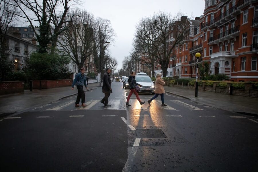 London: Rock 'n' Roll History Tour - The coach, pace, and London traffic
