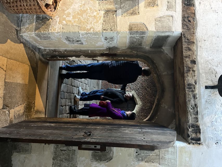 London: Royal Hampton Court Guided Tour with Afternoon Tea - Your all-day ticket and independent exploring