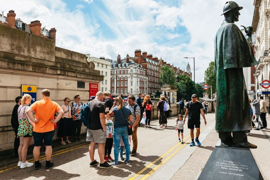 London: Secrets of the London Underground Walking Tour - Starting beside Sherlock Holmes at Baker Street Station