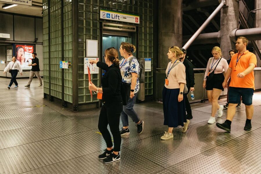 London: Secrets of the London Underground Walking Tour - How the guides shape the experience