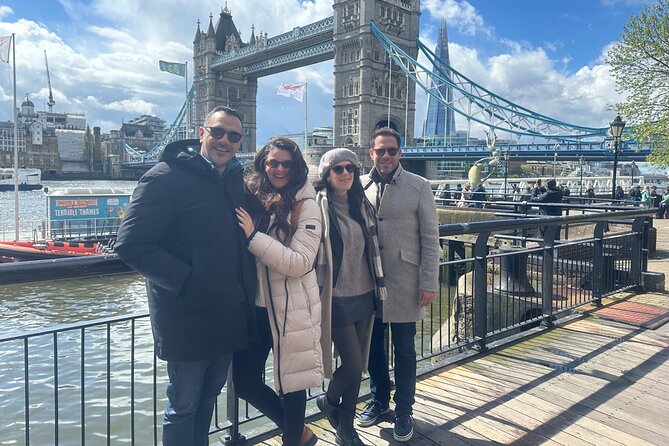 London Sightseeing Private Black Cab Tour with Hotel Pick Up - Buckingham Palace adds royal ceremony