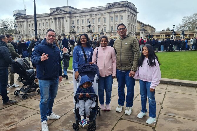 London Sightseeing Private Black Cab Tour with Hotel Pick Up - Downing Street is a quick look at modern power