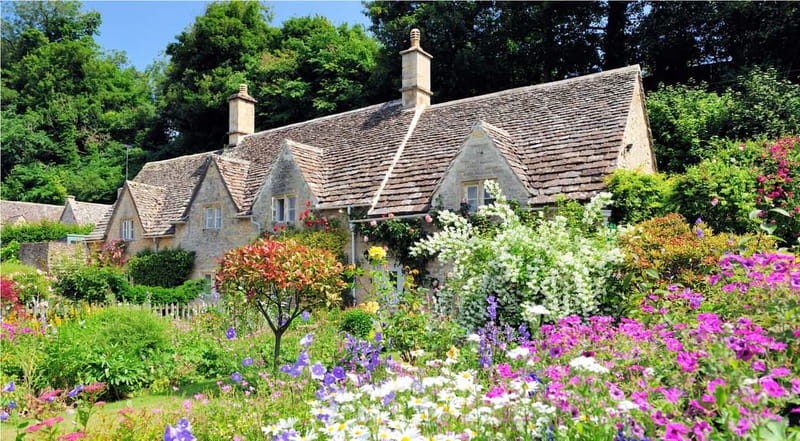 London: Small Group Oxford, Stratford and Cotswolds Day Tour - Oxford: the day’s main walking experience