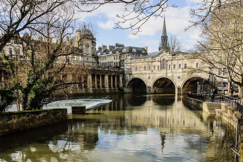 London: Small Group Stonehenge and Bath Tour & Secret Site - The optional walking tour and free time