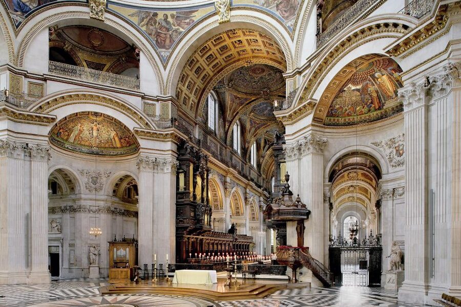 London: St Paul's Cathedral Entry Ticket - Climbing the 257 steps to the Whispering Gallery