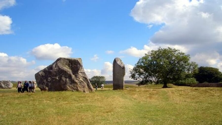 London: Stonehenge, Glastonbury & Avebury Small Group Tour - Walking, food, weather, and comfort