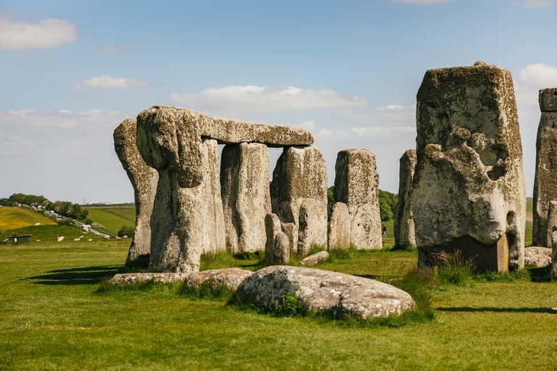 London: Stonehenge Morning or Afternoon Tour Optional Lunch - Making the most of two and a half hours