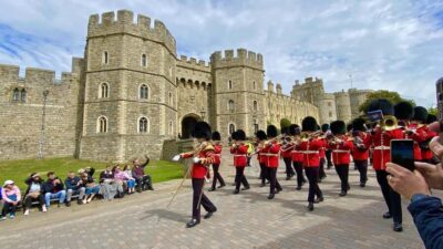Stonehenge, Windsor Castle, Bath, Lacock & Pub Lunch