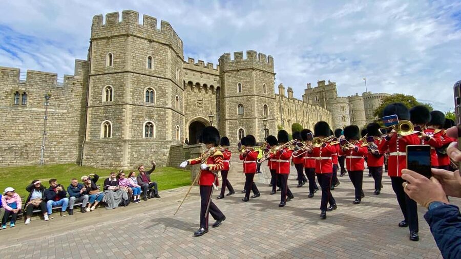 London: Stonehenge, Windsor Castle, Bath, Lacock & Pub Lunch - Windsor Castle: royal rooms and a packed opening visit