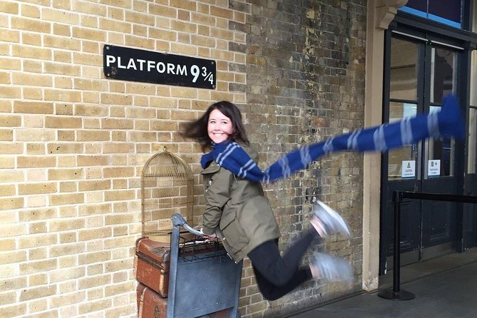 London The Best of Harry Potter Guided Tour (Free for Kids) - Starting at King’s Cross and Platform 9 ¾