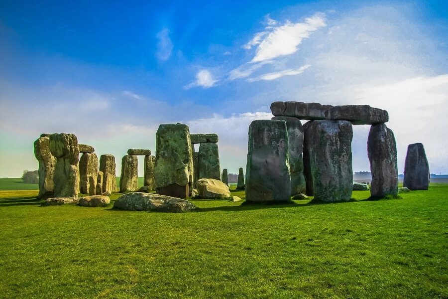 London to Southampton Cruise Terminal via Stonehenge - Morning pickup in London or at Heathrow