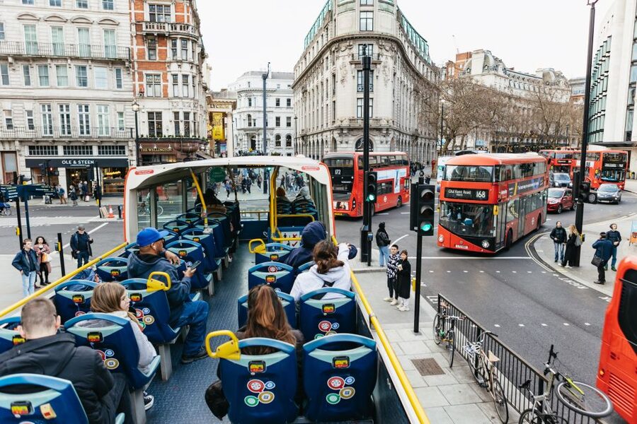 London: Tootbus Must-See Hop-On Hop-Off Bus Tour with Cruise - Who should choose this experience?
