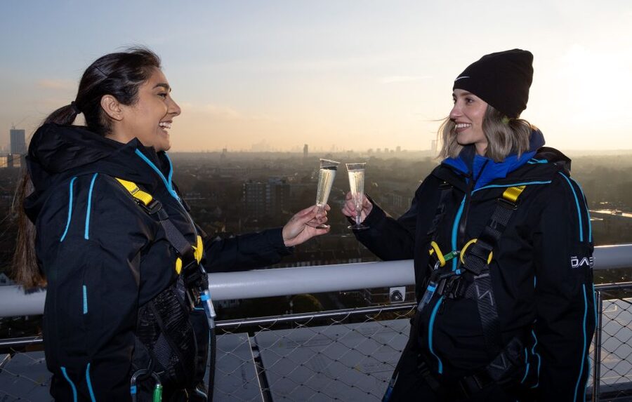 London: Tottenham Hotspur Stadium Skywalk Experience - Souvenirs, photos, and total cost