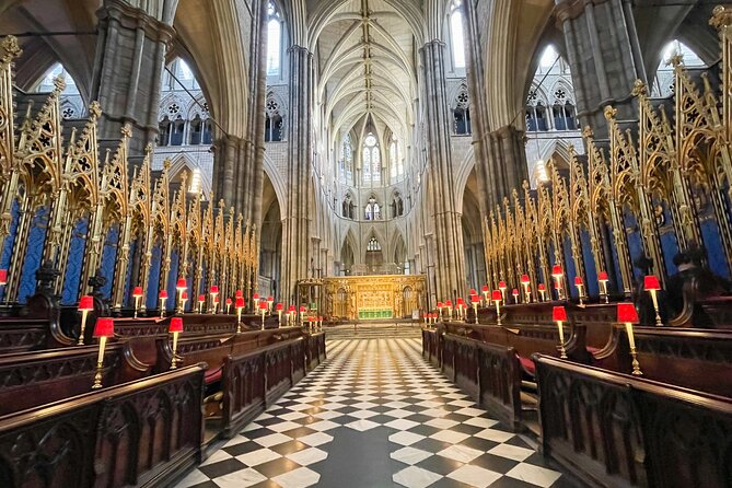 London Tour: Changing of the Guard, Westminster Abbey & Tower - Changing of the Guard: timing matters more than luck