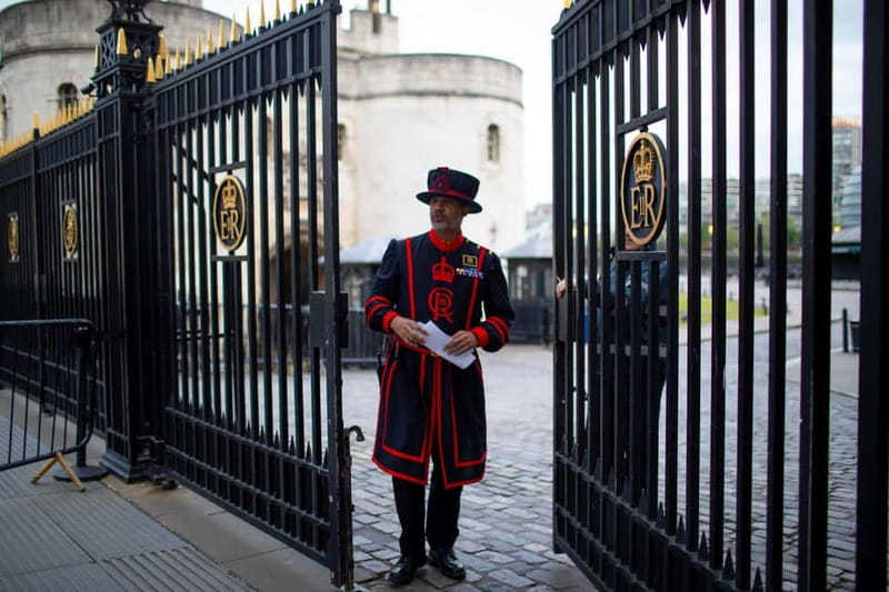 London: Tower of London After Hours Tour and Key Ceremony - The Ceremony of the Keys