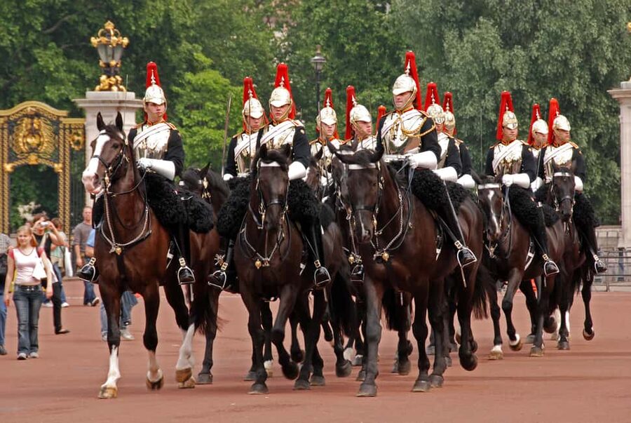 London: Tower of London & Changing of the Guard Experience - Who should book this experience?