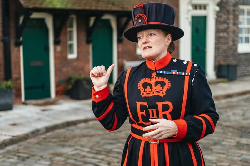 London: Tower of London Entry & Beefeater Private Audience - Key points to know before booking