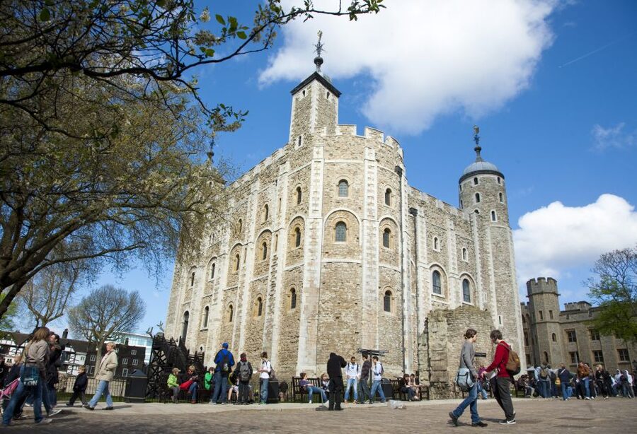 London: Tower of London, Thames Boat & Changing of the Guard - Is $113.15 good value?