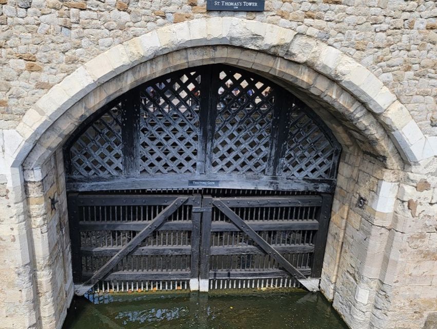 London: Tower of London Tour with Crown Jewels & Beefeaters - Is the $69 price good value?