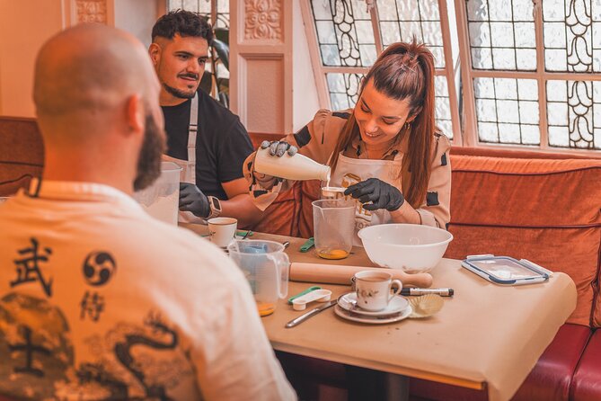 London Traditional English Scone Making and Tea Workshop - A Short, Hands-On Taste of Britain