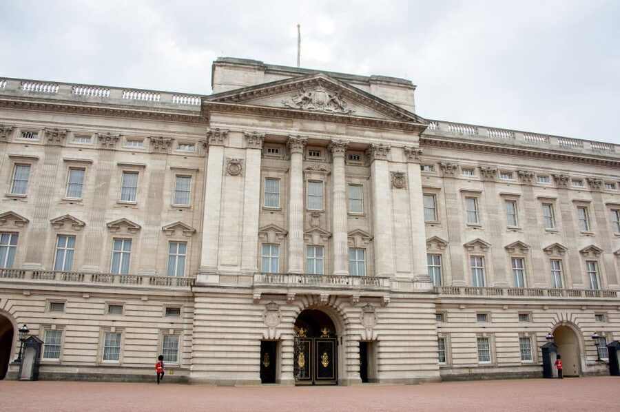 London: Vintage Bus Tour and London Eye Ticket - Buckingham Palace and the guard ceremony