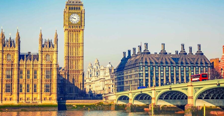 London: Vintage Bus Tour and London Eye Ticket - St. Paul’s Cathedral and the City