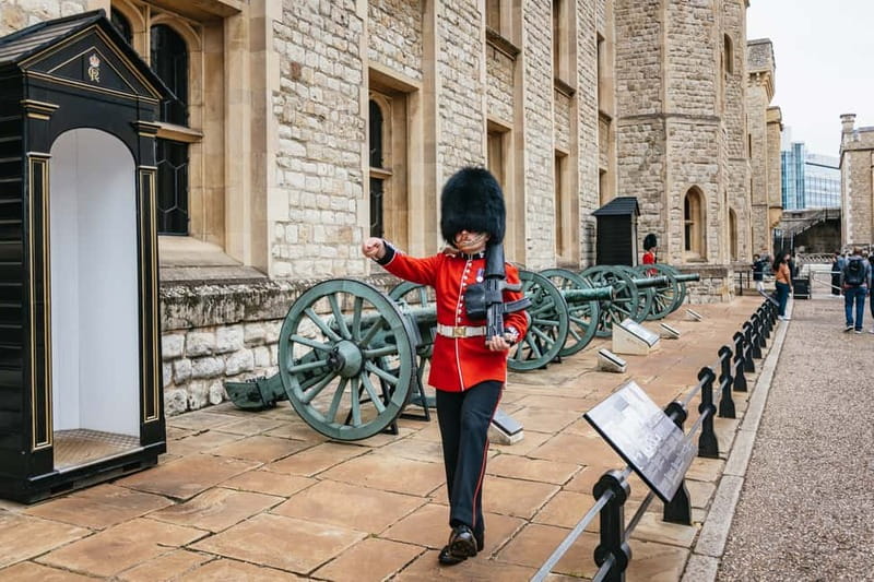 London: VIP Tower Opening Ceremony, Crown Jewels & Cruise - Seeing the Crown Jewels before the queues build