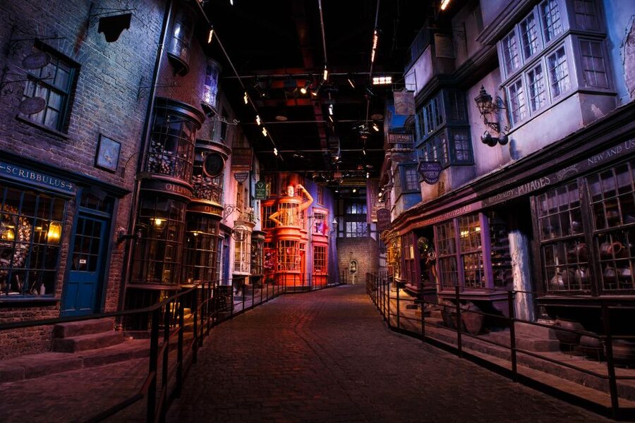 London: Warner Bros. Studio Tour and River Thames Cruise - The Great Hall begins the Harry Potter story