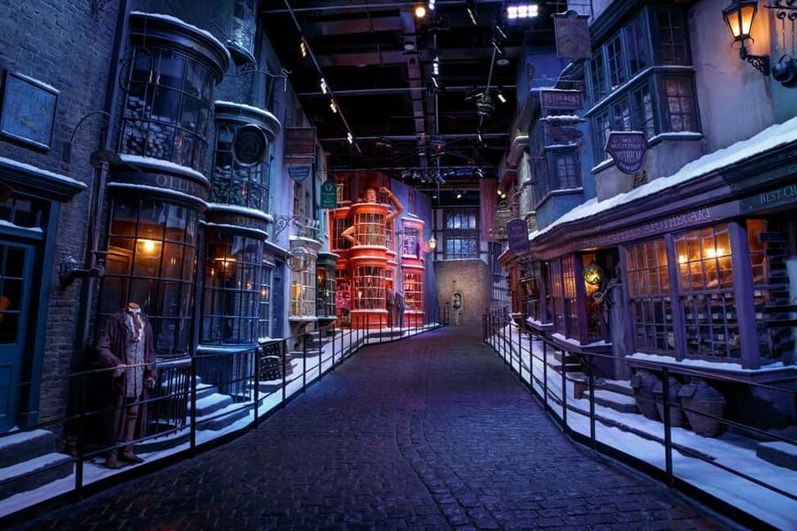 London: Warner Bros. Studio Tour with Return Transportation - The coach ride from Bedford Way