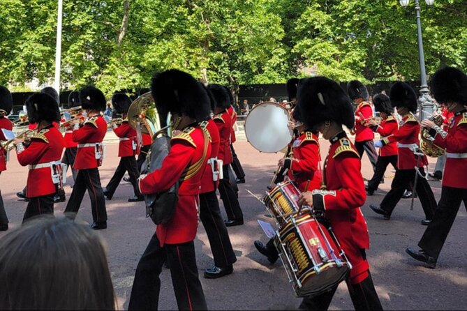 London: Westminster Abbey, Big Ben & Changing of the Guards Tour - Getting the Changing of the Guard right