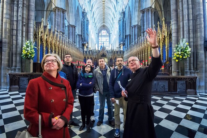 London: Westminster Abbey, Big Ben & Changing of the Guards Tour - St James’s Park adds breathing room